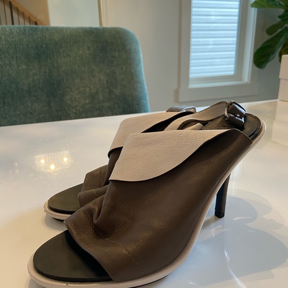 Balenciaga mule size 35 - Picture 9 of 10